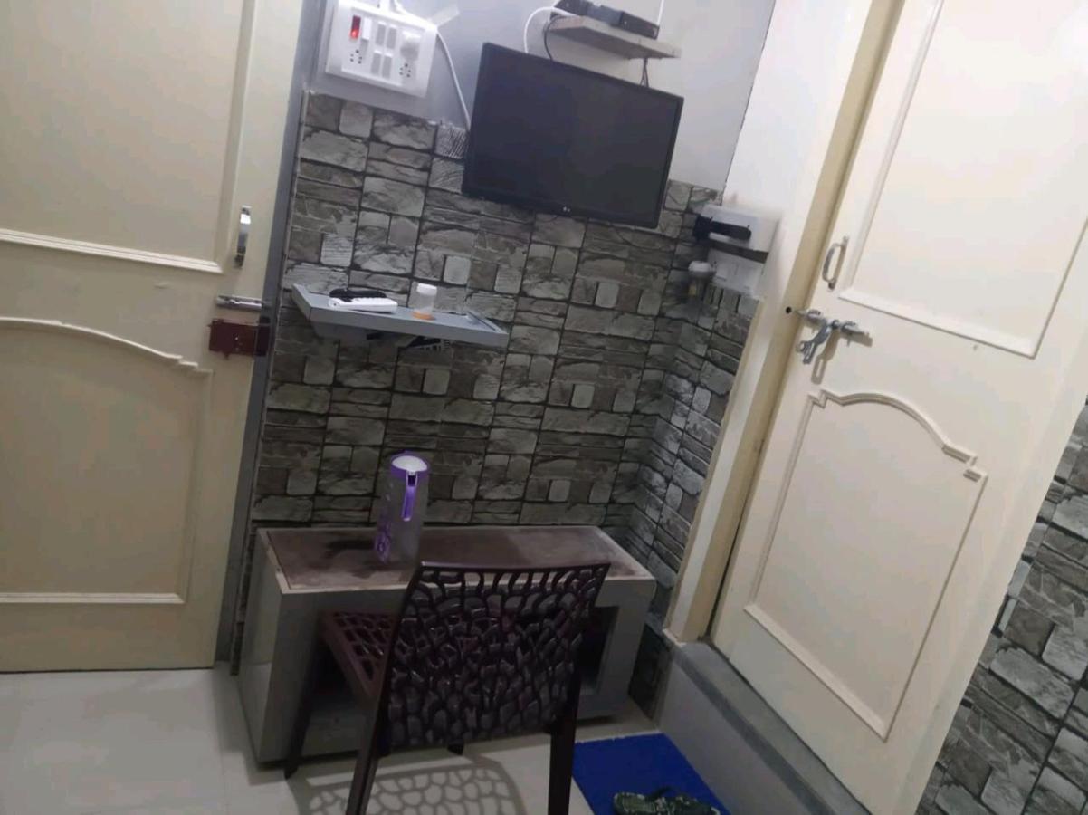 Budget Hotel Patna  Buitenkant foto